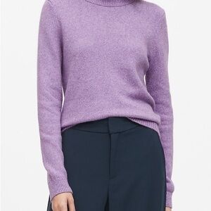 NWT Banana Republic Cotton Blend Crew Neck Sweater